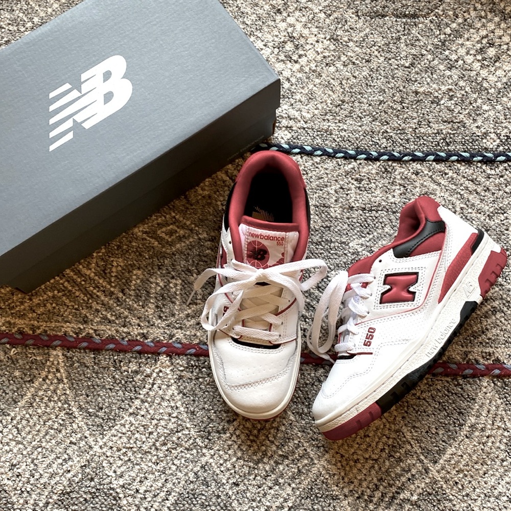 New Balance 550 white/red size 7